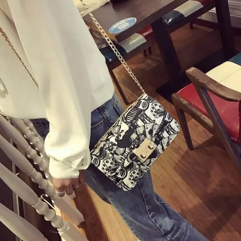 Fashion Graffiti Square Crossbody Bag, PU Leather Flap Shoulder Bag, Perfect Messenger Bag For Daily Use
